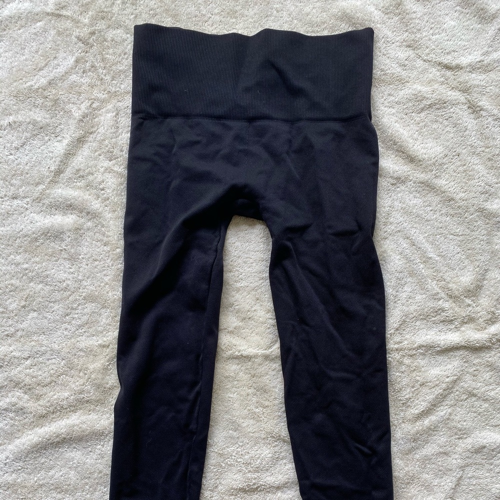 Morgan Stewart Black Set: Bra & Leggings
